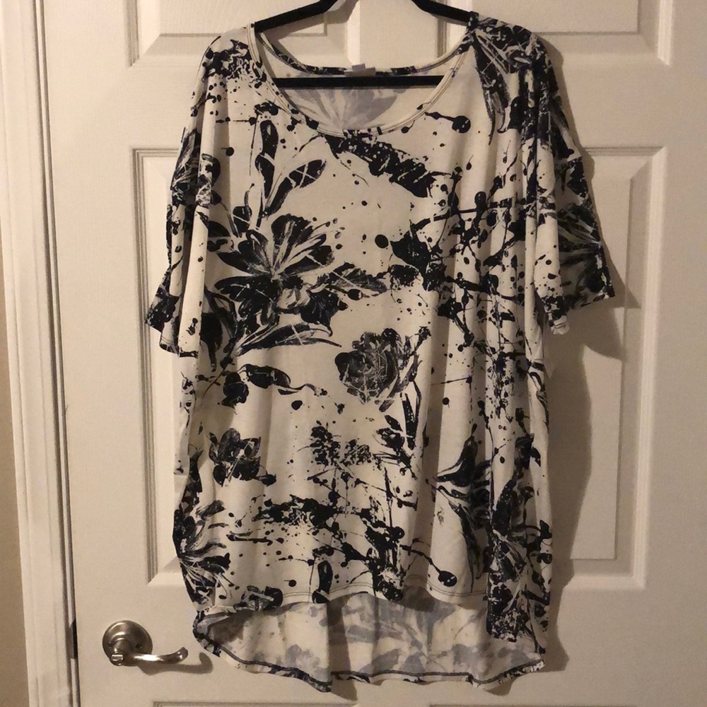 🎉 3/$20 2xl Lularoe Irma